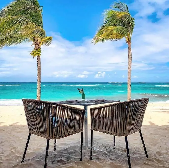 Beautiful Villa 4 Bedr Spread Across 3 Floors ! Welches Hill Anguilla